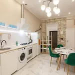 Bv Apartments Cozy In Center