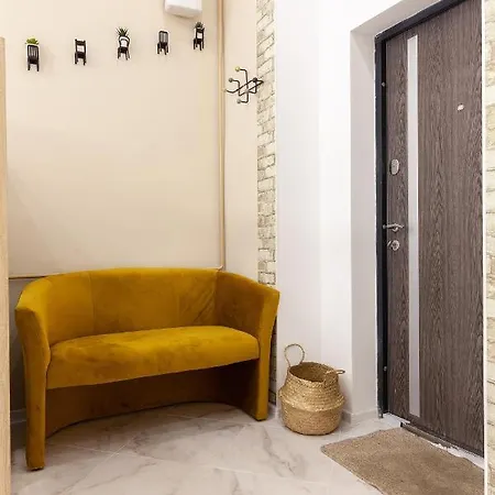 Bv Cozy In Center Апартаменты