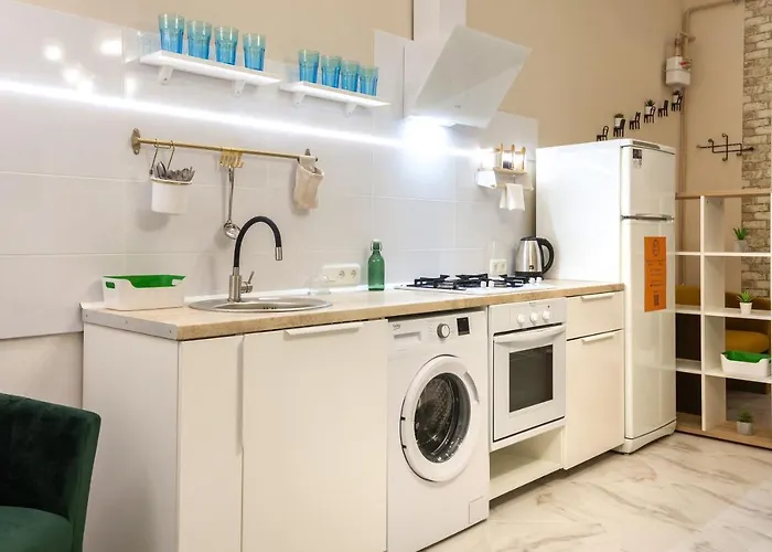 Bv Cozy In Center Apartamento Leópolis